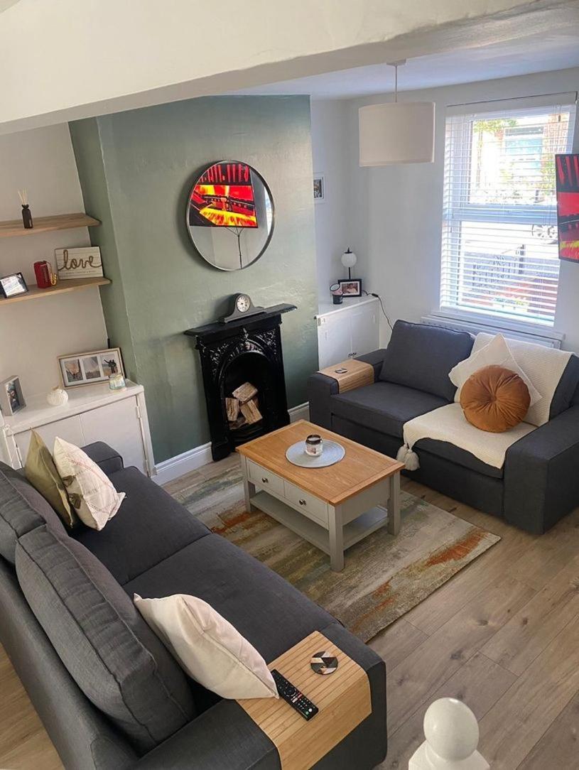 Cosy Terrace At Ravenhill Holiday home Belfast